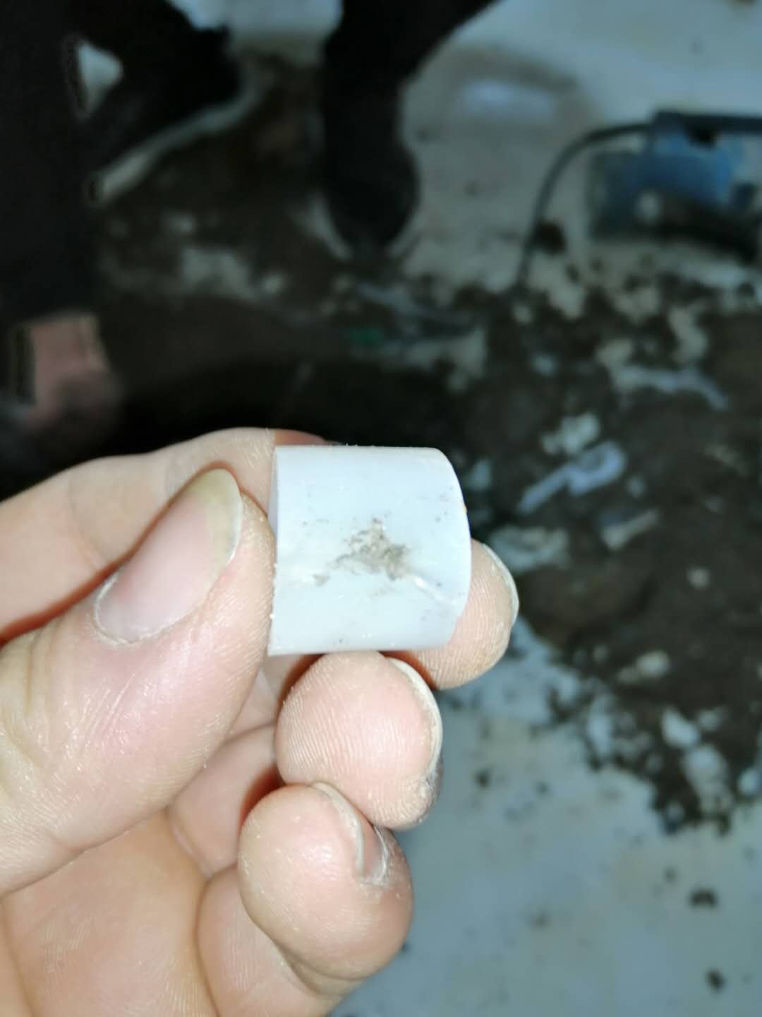 西藏家里地暖漏水了怎么办？